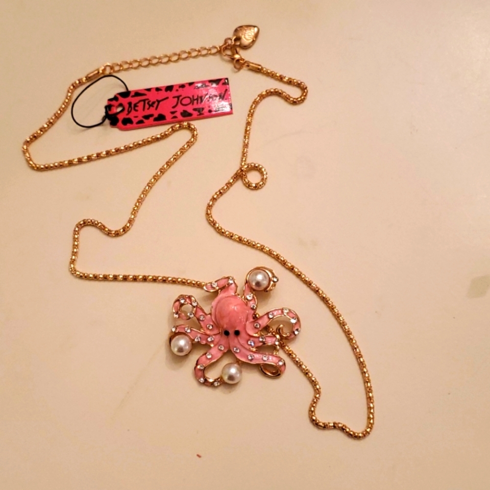 BETSEY JOHNSON OCTAPUS PENDANT